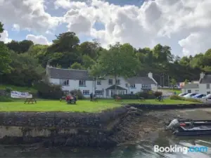 Port Askaig Hotel