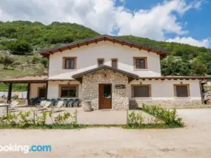 Al Peschio Pizzuto Agriturismo