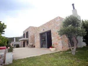 Villa Lithos