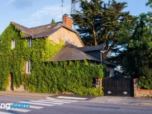 Au Domaine des Anges Gites Avec Jacuzzi Privatif Dans la Chambre
