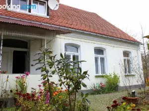 Ferienwohnung "Zur Alten Schule" Neuburxdorf