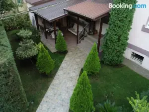 Guest House Via