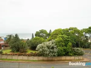 Doonside Holiday Apartments