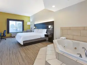 Holiday Inn Express & Suites Cleveland-Richfield