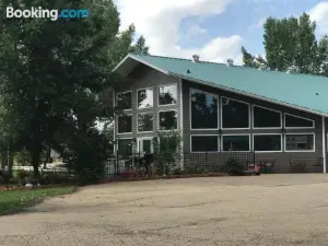 Rolling Hills Country Resort Bed and Breakfast