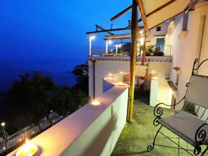 La Casa Del Melograno