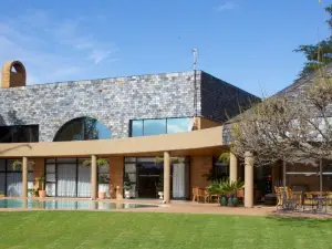 Bokmakierie Country Lodge