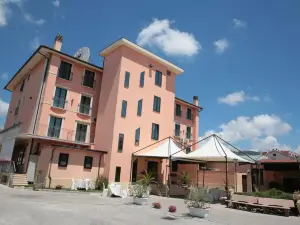 Hotel Leon Ristorante Al Cavallino Rosso