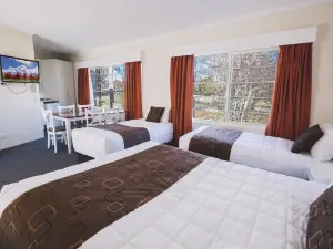 Boulevard Motel