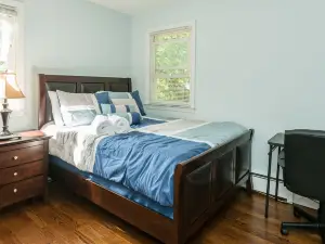 US Bed and Dinner