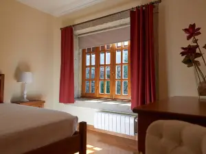 House with 5 Bedrooms in Cristelo, with Wonderful Sea View, Private Po