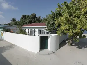 Ungoofaaru Inn