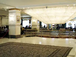 Laleh International Hotel