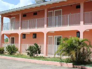 Fortville Inn