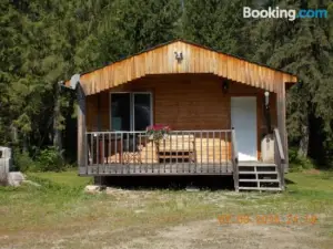 Bone Creek Wilderness Retreat