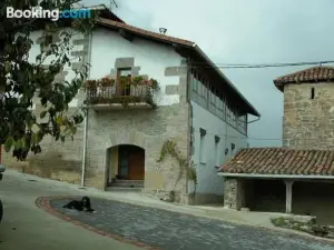 Balkonpe Landa Etxea