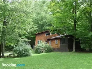 Cedarwood Lodge