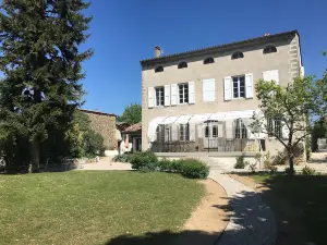 Villa Rhôna