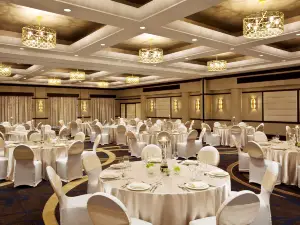 Sheraton LaGuardia East Hotel