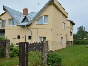 Viesu Nams Jūras Bura