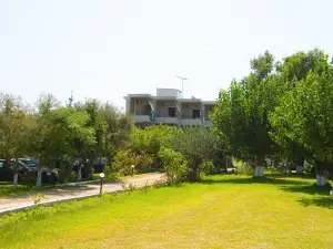 Apartments Skardoutsou