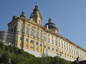 Madar Cafe Central Melk