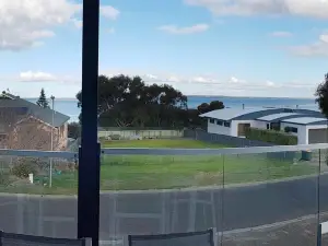 Bayview Beach House Apartment No 2