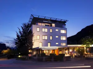 維多利亞 - 阿爾卑斯精品飯店及美食餐廳
