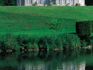 Château de Périgny, the Originals Relais