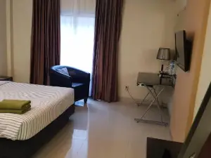 Jhoanie Hotel