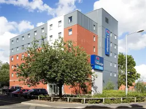 Travelodge Bolton Central River Street Hotel