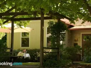 Alexandra Farmstay