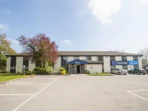 TRAVELODGE BRIDGEND PENCOED