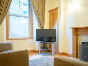 2 Bedroom Home Near Portobello Beach