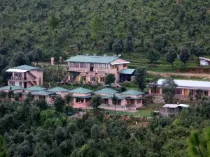 Parwati Resort - A Luxury Himalaya View Resort in Patal Bhuvaneshwar