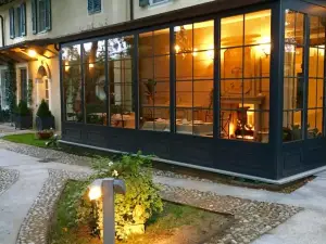 Relais Torre Dei Torti - Luxury Bed and Breakfast