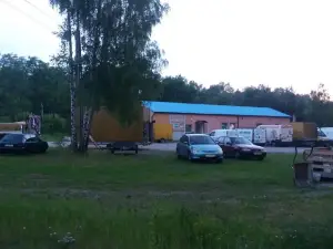 Antares Noclegi u Basi