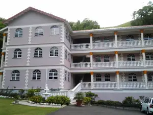 Rejens Hotel
