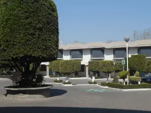 Hotel Puente Real