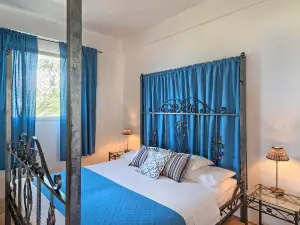 Caribbean Sea View Holiday Apartments