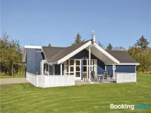 Nice Home in Ringkbing with 4 Bedrooms, Sauna and Wifi
