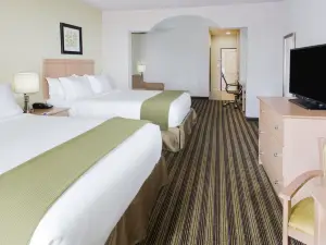 Holiday Inn Express & Suites Alvarado