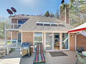Contemporary 3Br Waterfront W/ Private Dock 3 Bedroom Home