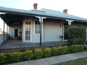 Courthouse Cottage