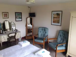 Hadrian Lodge