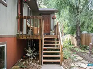 The 8th Street Retreat