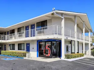 Motel 6 Walnut Creek, CA