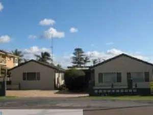 Hutton Hide Away