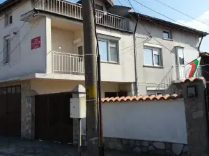 Guest House "Dimova"