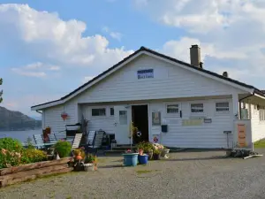 Langenuen Motel & Camping